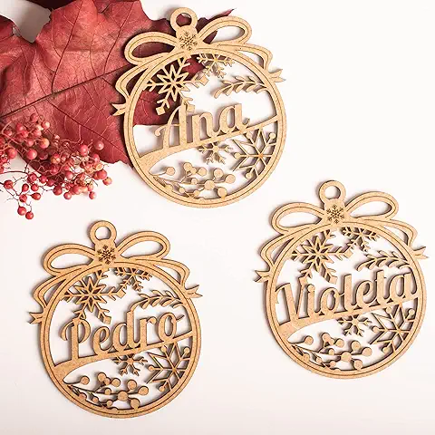 Bola de Navidad Personalizada - Decoración Navideña - Esfera Grabada en Madera de Máxima Calidad con Cuerda Incluida.  