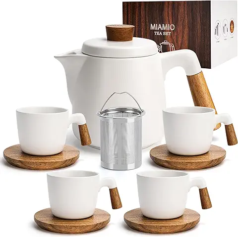 MIAMIO – Juego de Tetera de Cerámica de 1000 ml con Infusor y Tazas/colador de té, 4 Tazas de té de Cerámica (300 ml), Platitos de Bambú/asa para el Hogar y el Despacho (Blanco)  