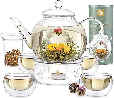 Teabloom Juego de Té Completo - Tetera de Cristal para Hornillo (1,2 Litros) con Infusor para Té de Hoja, 4 Tazas de Té de Cristal con Aislamiento, Calentador y 12 Tés en Flor  